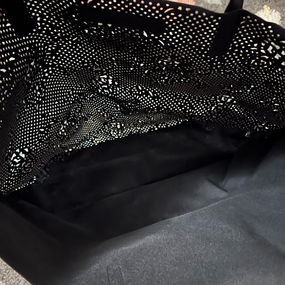 Black Victoria Secrets Bag - Picture 3 of 3